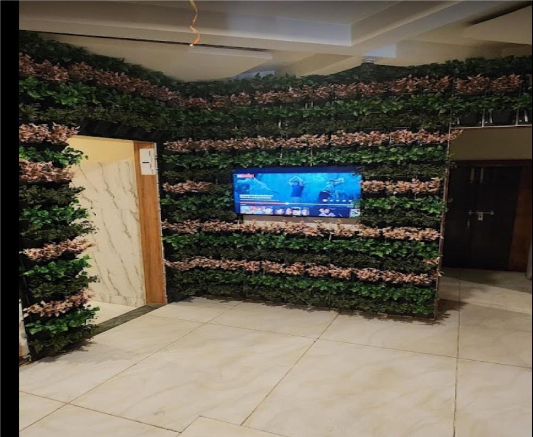 Gokul Raj By Wb Economy , Madhubani Hotel Exterior foto